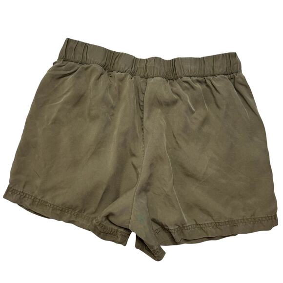 BANANA REPUBLIC Tencel Soft Wash Pull On Shorts in Green Size 10 Womens Pockets - Picture 2 of 8